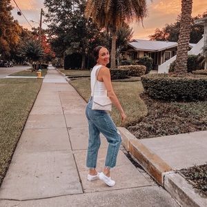 Meet your Posher, Alexandra